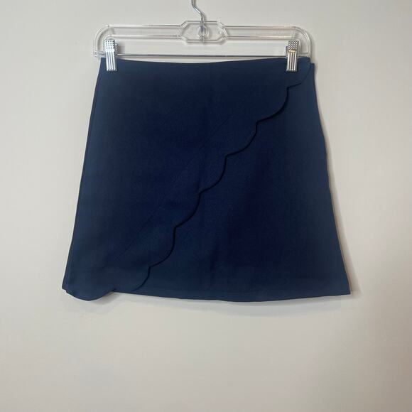 Limited Too Girl's Navy Blue Skort. Scallop Detail Sz 16 - Picture 1 of 7